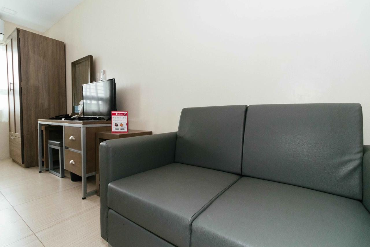 Отель Reddoorz Premium @ Sampaloc Makati Макати Экстерьер фото