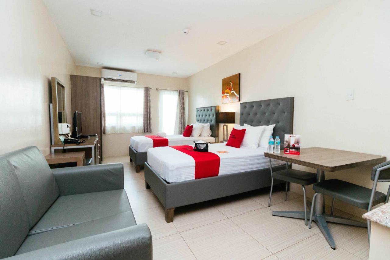 Отель Reddoorz Premium @ Sampaloc Makati Макати Экстерьер фото